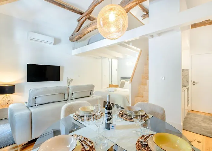 Santa Catarina Charming Loft شقة بورتو